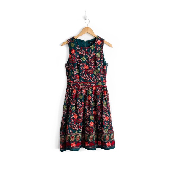 Anthropologie Dresses & Skirts - Adelyn Rae Needlepoint Garden Dress